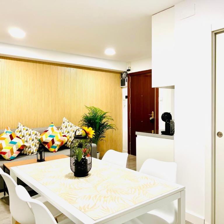 BEST FLAT NEAR REAL MADRID STADIUM - Two-Bedroom Apartment - 4