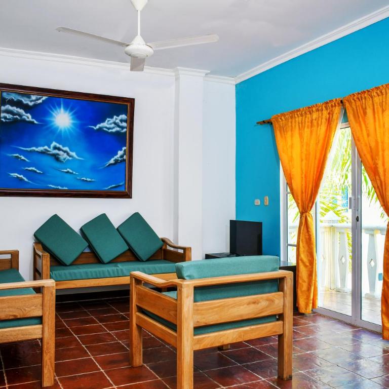 Hotel Isla Mágica - Apartment with Balcony - 7