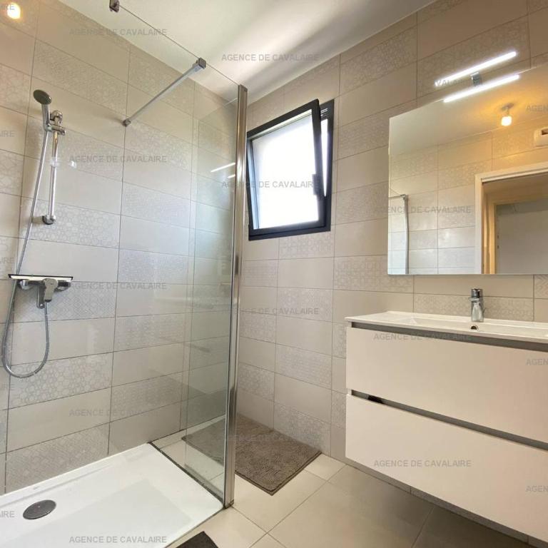 Beau T3 tout confort à 200m de la plage avec clim, terrasse et garage, Cavalaire-sur-Mer - FR-1-100-314 - Appartement - 12
