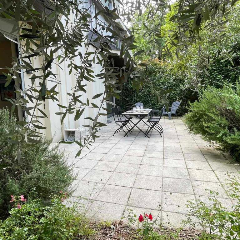 Aix-les-Bains T3 avec terrasse, parking et animaux permis - FR-1-555-91 - Apartment - 16