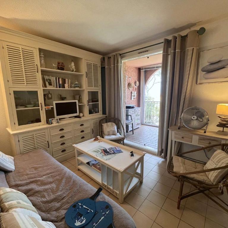 Appartement avec piscine, tennis, proche plage - 4 personnes - Saint Aygulf - FR-1-226A-161 - Apartment - 2