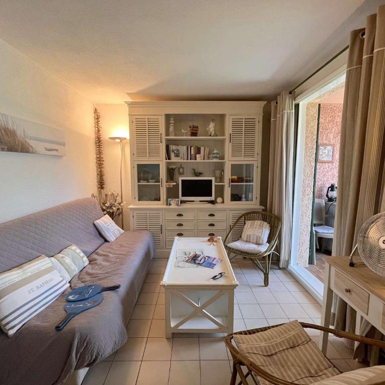 Appartement avec piscine, tennis, proche plage - 4 personnes - Saint Aygulf - FR-1-226A-161 - Apartment - 4