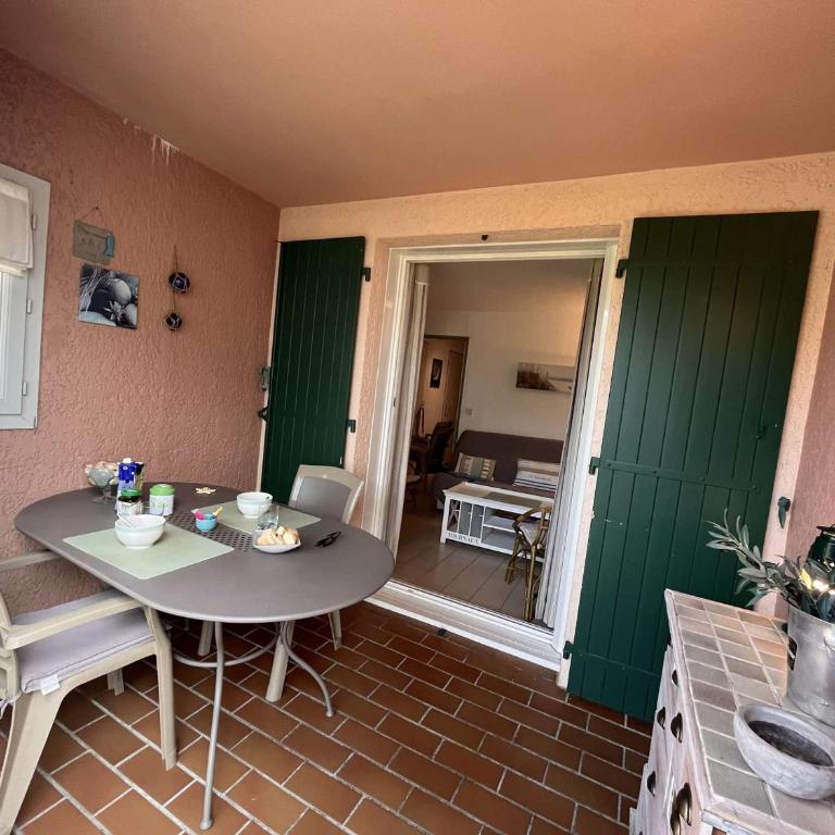 Appartement avec piscine, tennis, proche plage - 4 personnes - Saint Aygulf - FR-1-226A-161 - Apartment - 12