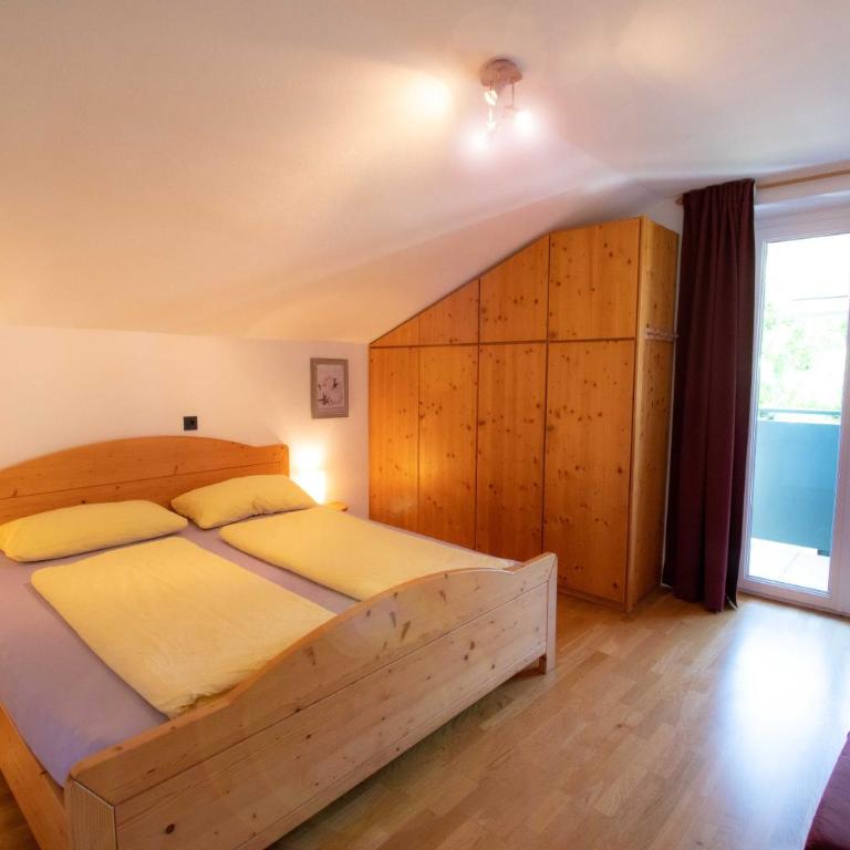 Melaniesguesthouse 4 Zimmerwohnung - Apartamento de 3 dormitorios - 11