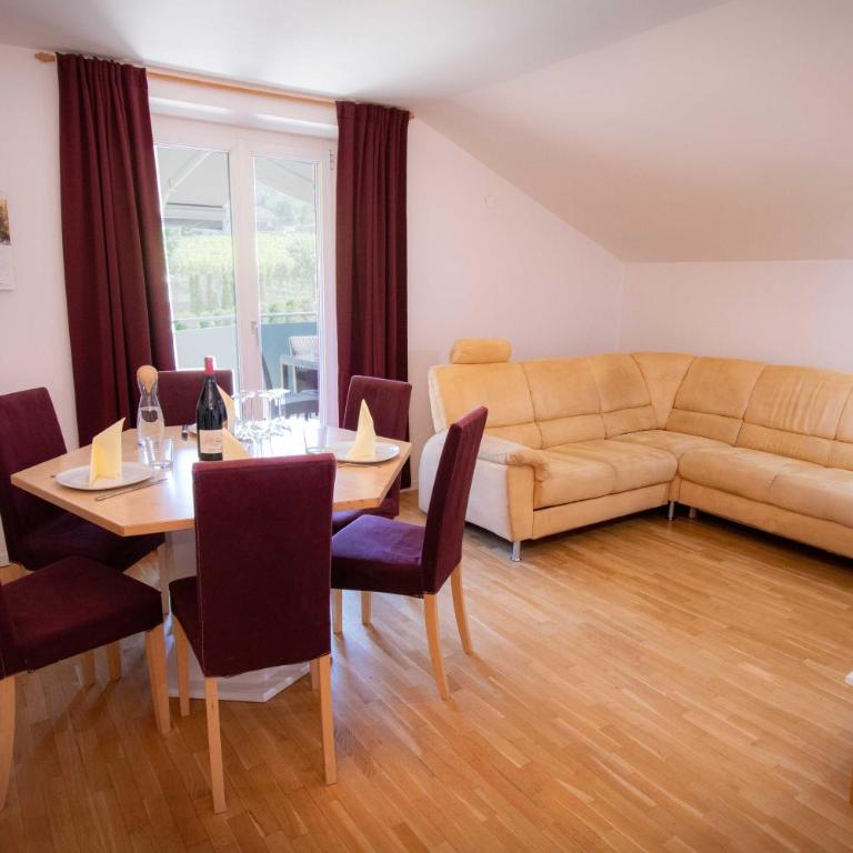 Melaniesguesthouse 4 Zimmerwohnung - Apartamento de 3 dormitorios - 2