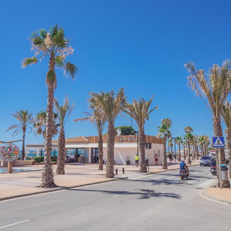 Cubo's Fuengirola Leisure Port - Studio with Terrace - 5