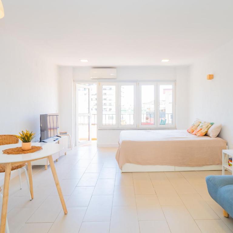 Cubo's Fuengirola Leisure Port - Studio with Terrace - 11