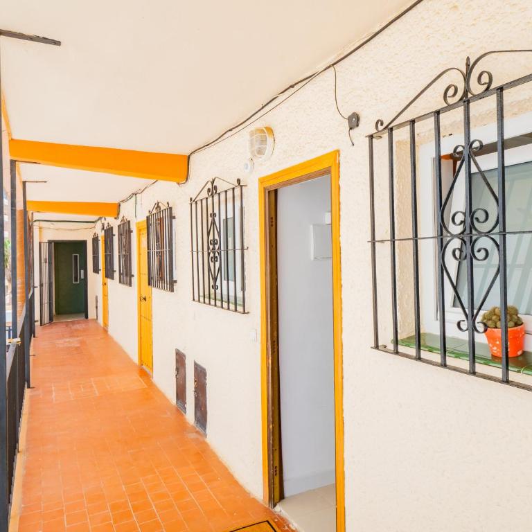 Cubo's Fuengirola Leisure Port - Studio with Terrace - 27