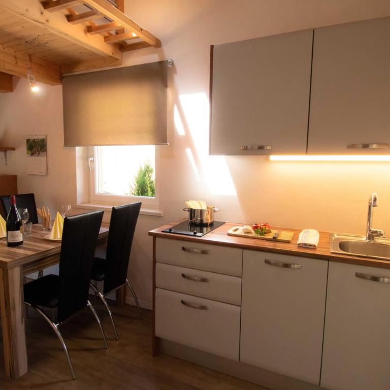 Melanies Guesthouse 2 Zimmerwohnung - Appartement 2 Chambres - 4