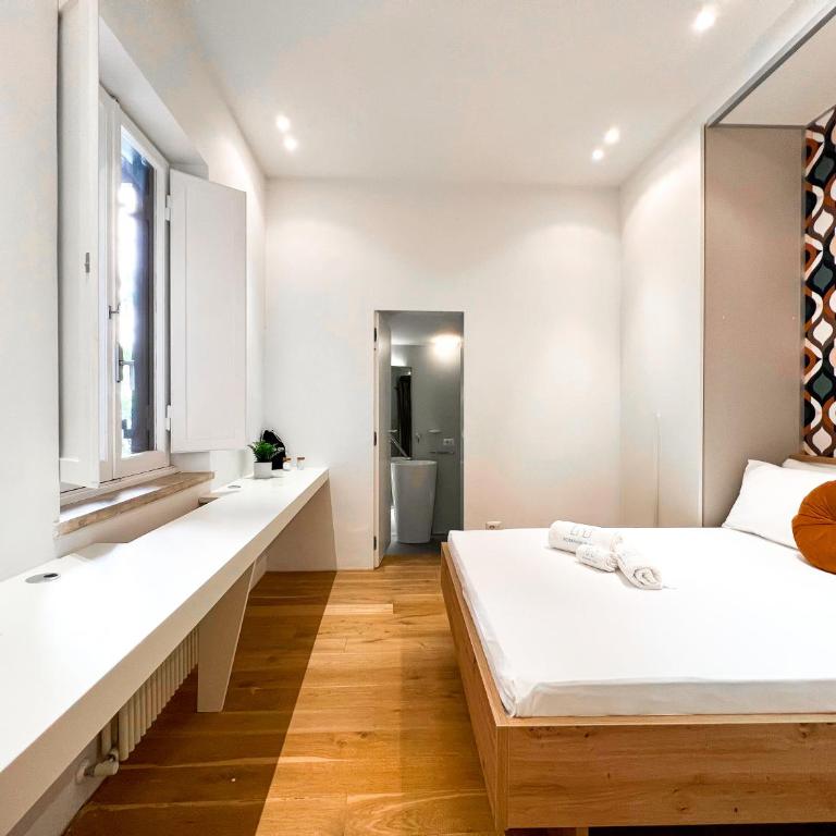[Luxury House & Secret Garden] - Strategic location, 100m to Metro B - Appartamento con 2 Camere da Letto - 10