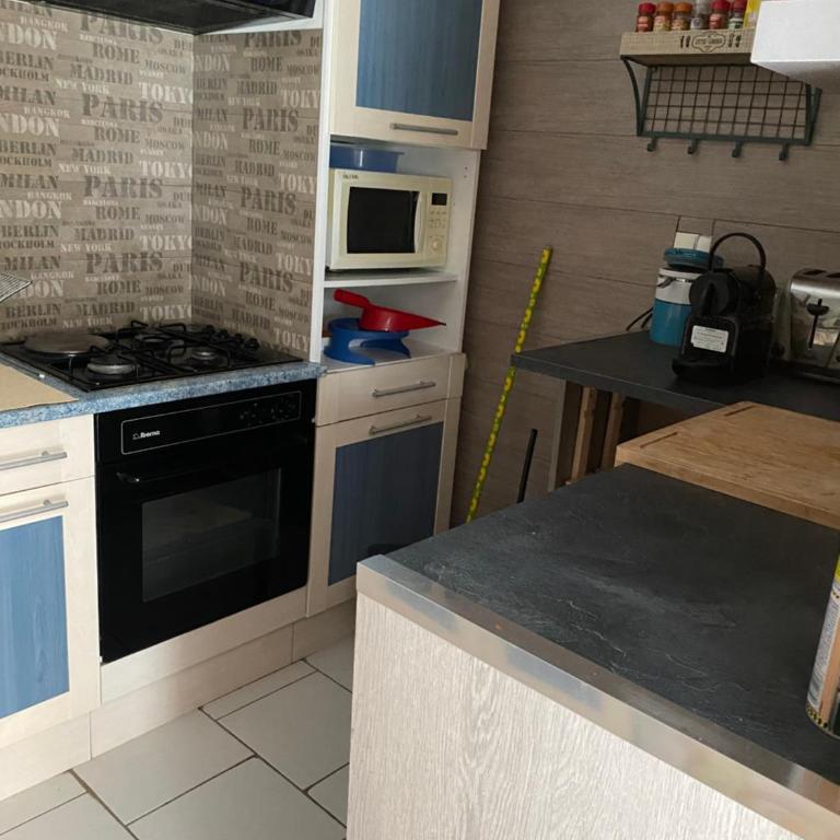 Loue maison quartier calme - Maison 2 Chambres - 14
