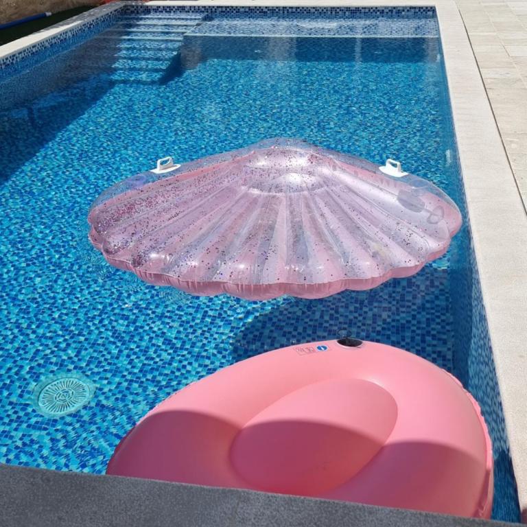 Villa with Pool & Garden apartment 2 Vuk - Two-Bedroom Apartment - 3