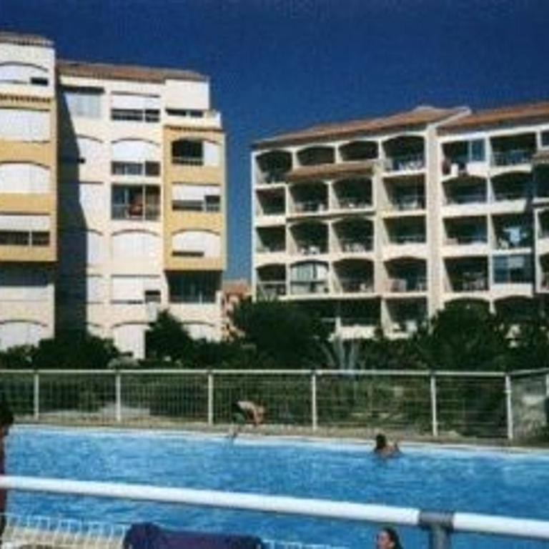 Studio cabine avec piscine, plage à 50m, parking privé, commerces à 400m - FR-1-81-339 - Studio - 10