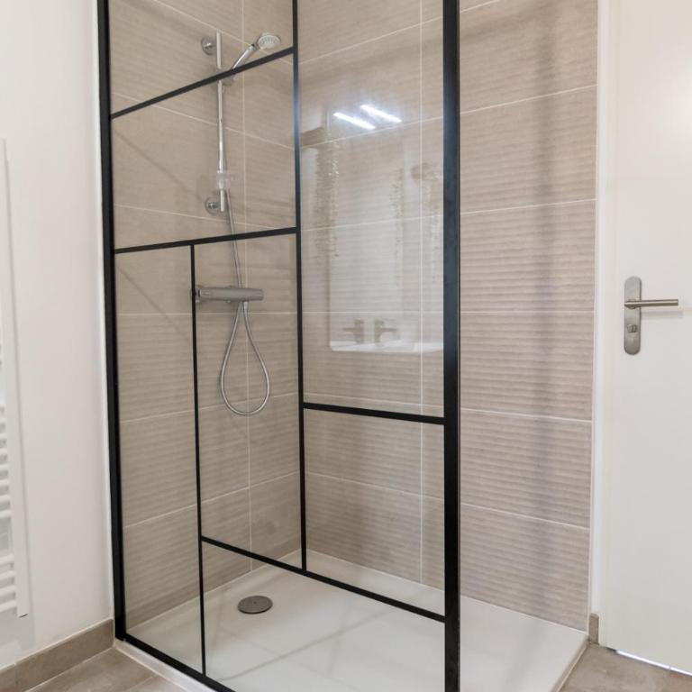 Appart Neuf, parking et plage - Appartement 1 Chambre - 38