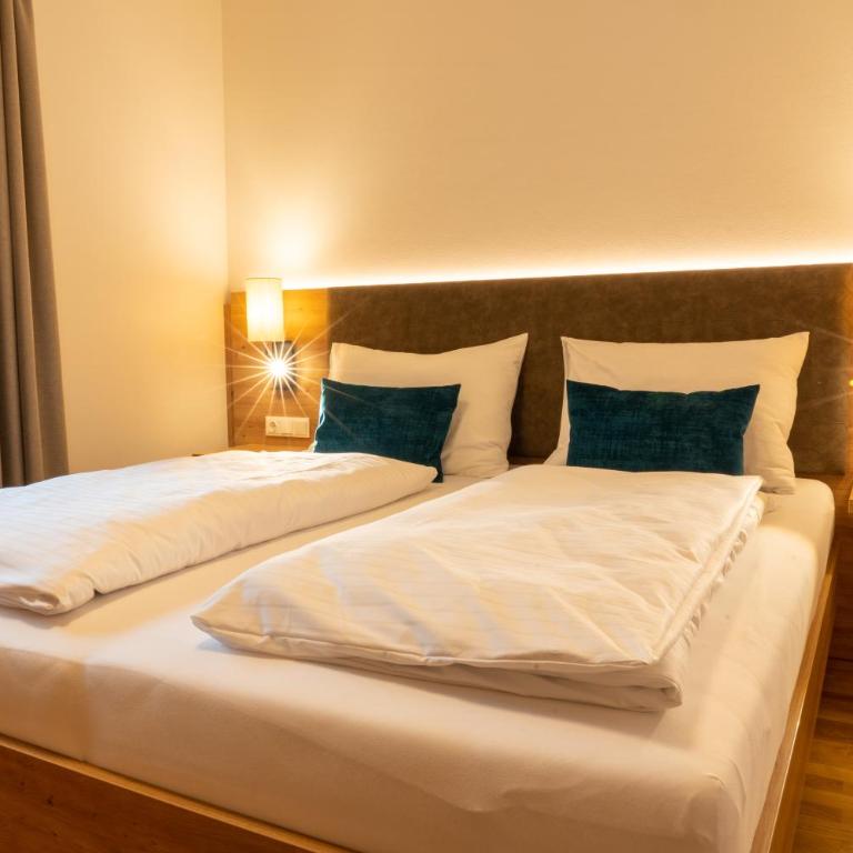 Bauernhofhotel "die Unterbergerin" - Zimmer mit Frühstück und Ferienwohnungen in Gastein mit GRATIS Thermeneintritt - Apartment mit 1 Schlafzimmer - 3