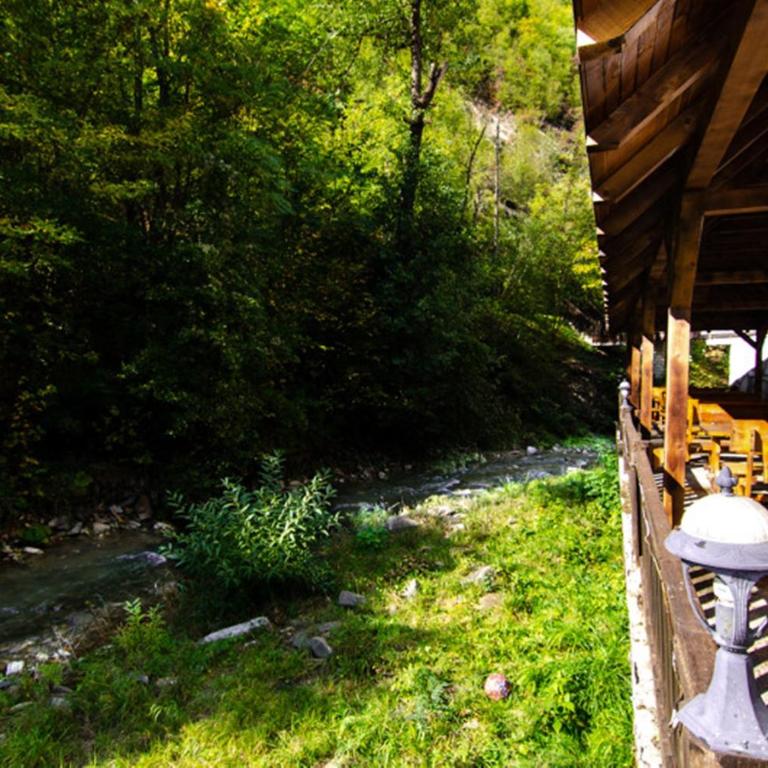 Motel Konak - Trokrevetna Soba - 15