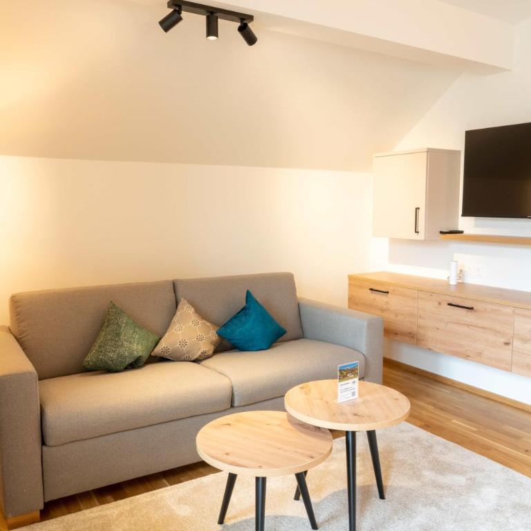 Bauernhofhotel "die Unterbergerin" - Zimmer mit Frühstück und Ferienwohnungen in Gastein mit GRATIS Thermeneintritt - Penthouse-Apartment - 4