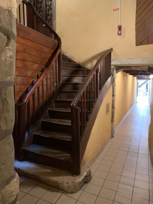 Appartement plein de charme - Cœur vieille ville - Apartment - 22