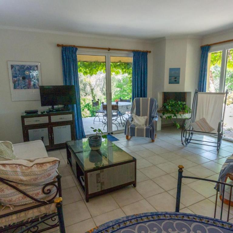Azur Blue Villa; Rural Peace with private pool - Maison 2 Chambres - 8