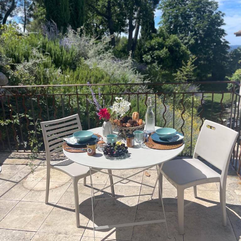 Appart13 piscine chauffée de luxe Belvoir13 à 10 min d Aix - Apartment mit 1 Schlafzimmer - 10
