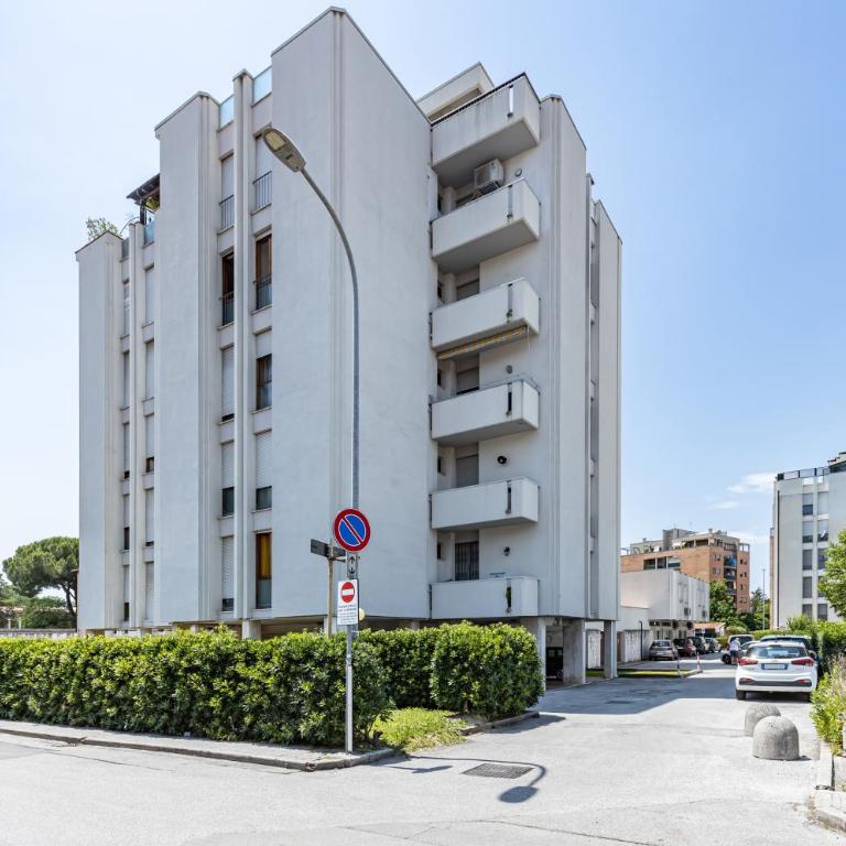 GuestHost - Apartment with Balcony near Cisanello Hospital - Appartamento con 2 Camere da Letto - 5