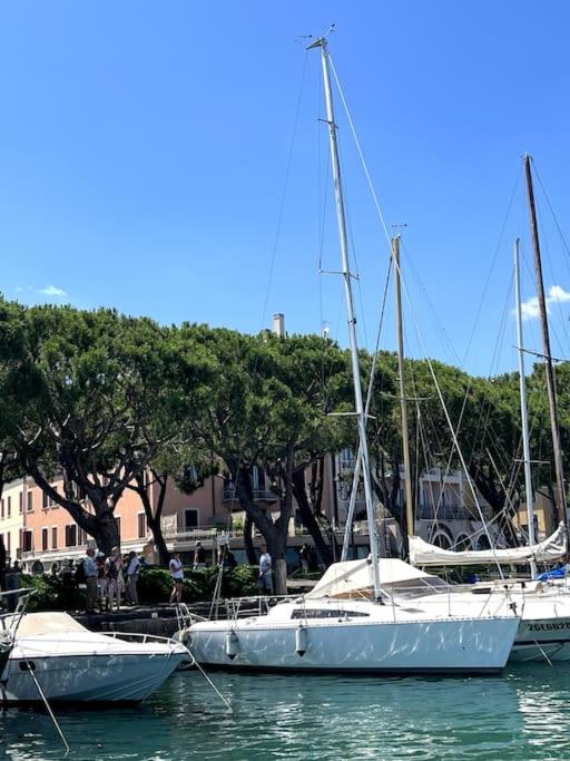 Attico in Piazza Matteotti - Appartamento con 2 Camere da Letto e Vista Lago - 24