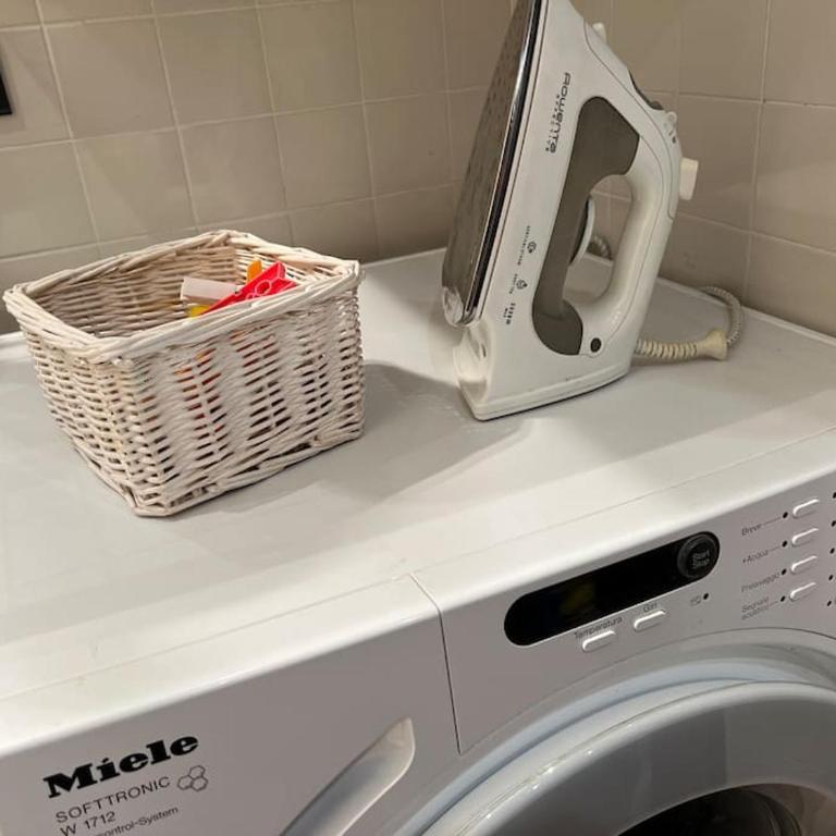 Attico in Piazza Matteotti - Appartamento con 2 Camere da Letto e Vista Lago - 32