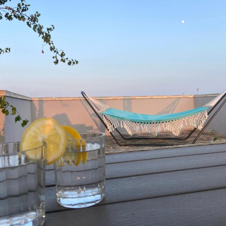 Terrazza vista mare e box auto - Appartamento con 2 Camere da Letto - 34