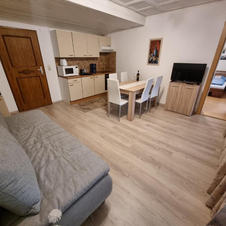 Alpen-Appartementhof - Apartment mit 1 Schlafzimmer - 24