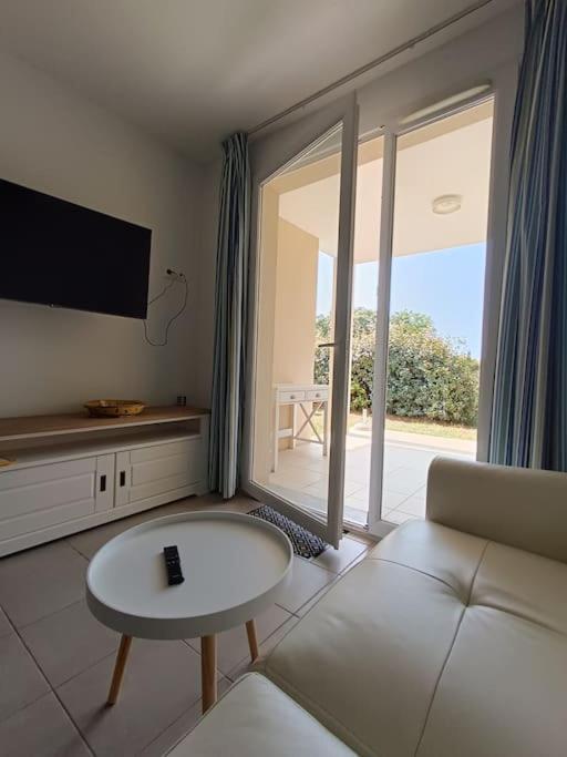 L'argentière, proche plage,Résidence piscine, Tennis, parking - Appartement 1 Chambre - 18
