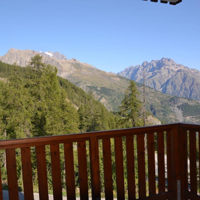 Les Gentianes 1800 - Two-Bedroom Apartment - 2