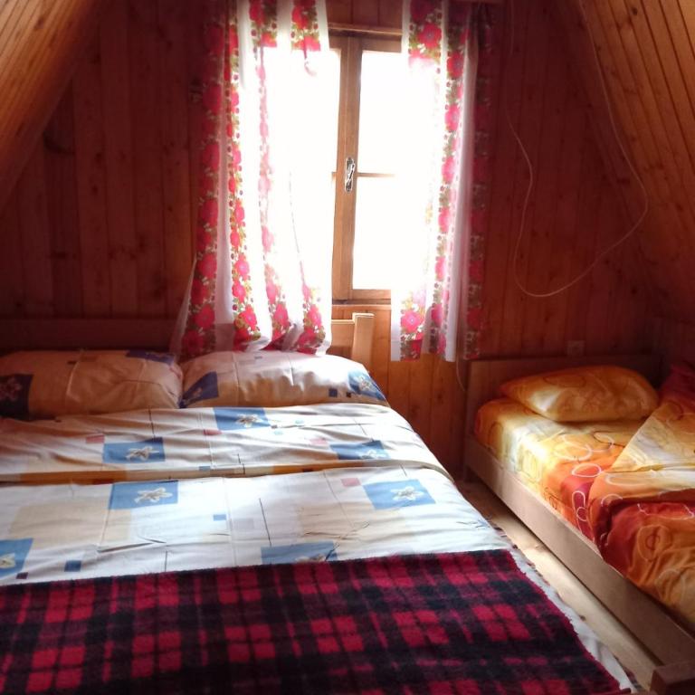 Vikendica Malović - Three-Bedroom House - 46