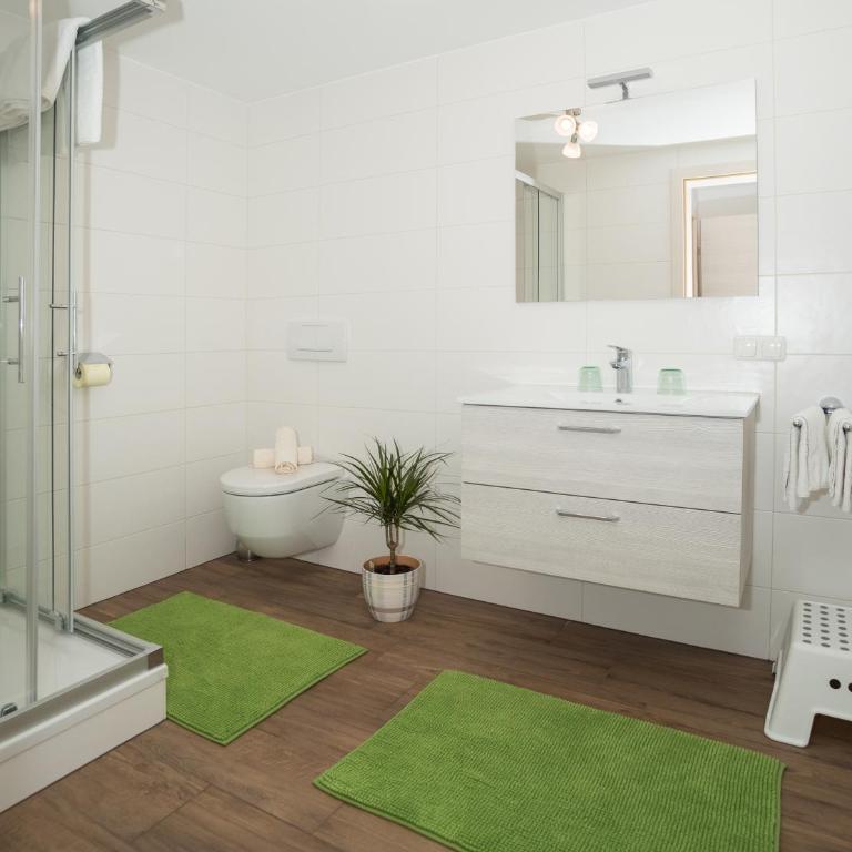 Gästehaus Kasbichler - Doppel- oder Zweibettzimmer - 2