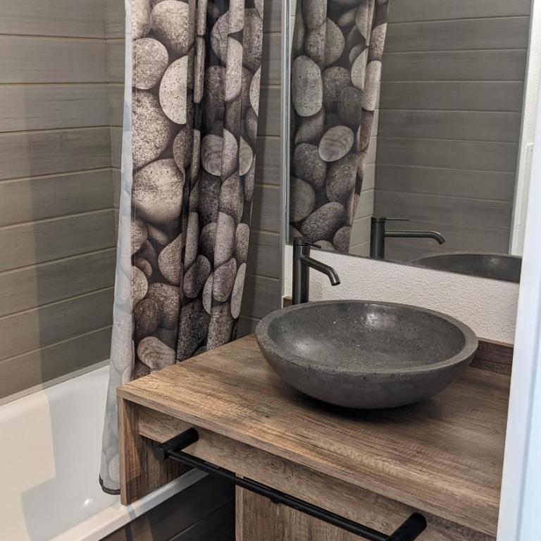 Climatisé, tout confort et belle vue apaisante - Apartamento de 1 dormitorio - 9