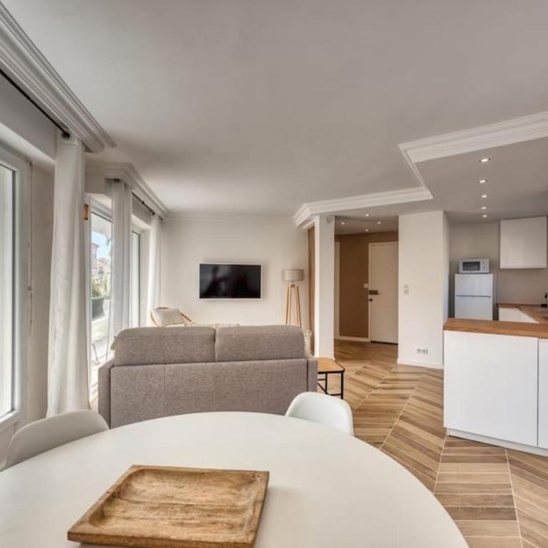 F2 refait à neuf balcon centre-ville proche plage - Appartamento con 1 Camera da Letto - 11