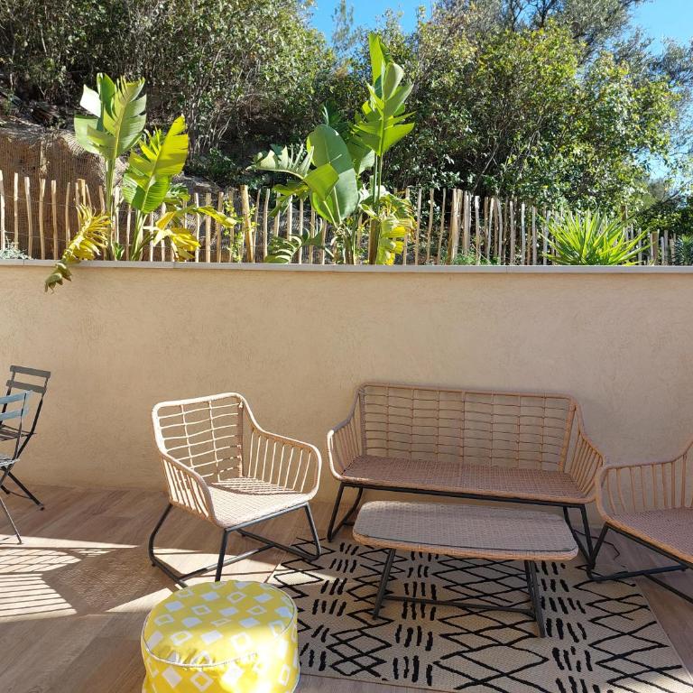 La Belle de Cassis - Two-Bedroom Villa - 9