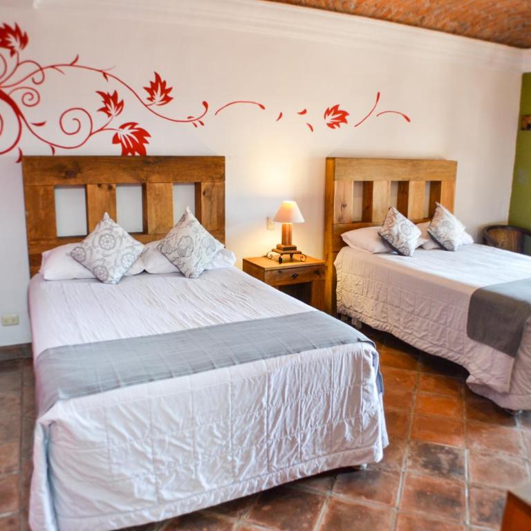 Hotel Ana Catalina and Suites - Habitación Doble - 2 camas dobles - 8