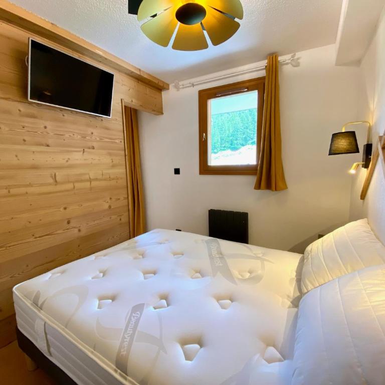 Appartement rénové 2 chambres vue pistes parking privatif - Apartment mit 2 Schlafzimmern - 6