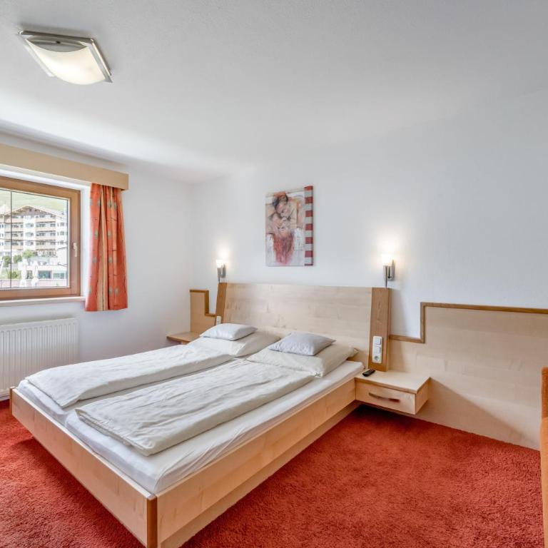 Platöll Homes - Standard Apartment mit 2 Schlafzimmern und Balkon - 4