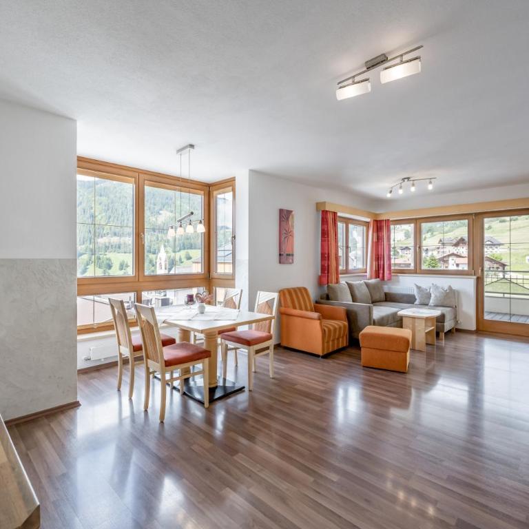 Platöll Homes - Comfort Apartment mit zwei Schlafzimmern und Terrasse - 1