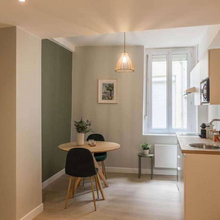 Bel appartement idéalement situé - Appartement 1 Chambre - 7