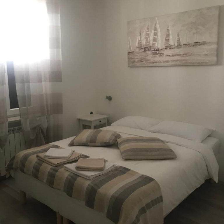 Julia affittacamere - Camera Doppia con Letti Singoli con Bagno Privato - 2