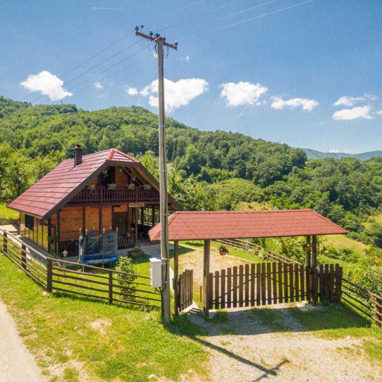 Brvnara Sofiana - Kuća sa 2 Spavaće Sobe - 2
