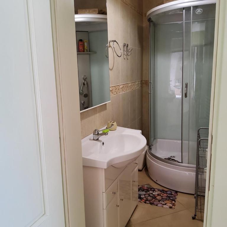 Fantasy Villa - One-Bedroom Apartment - 34