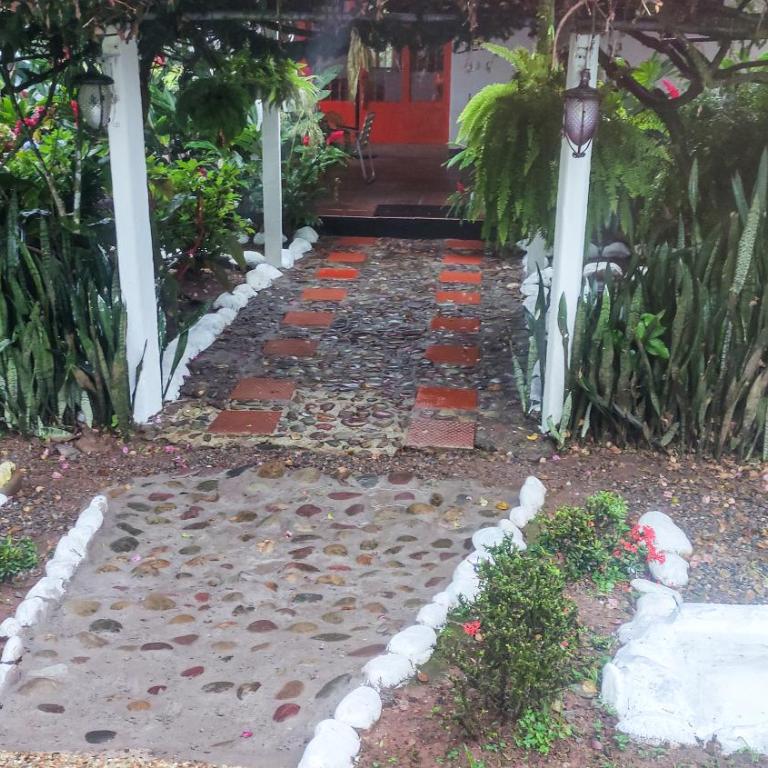 Finca Turistica Rural El Descanso, privada Restrepo, Meta - Colombia - Casa de 3 dormitorios - 90