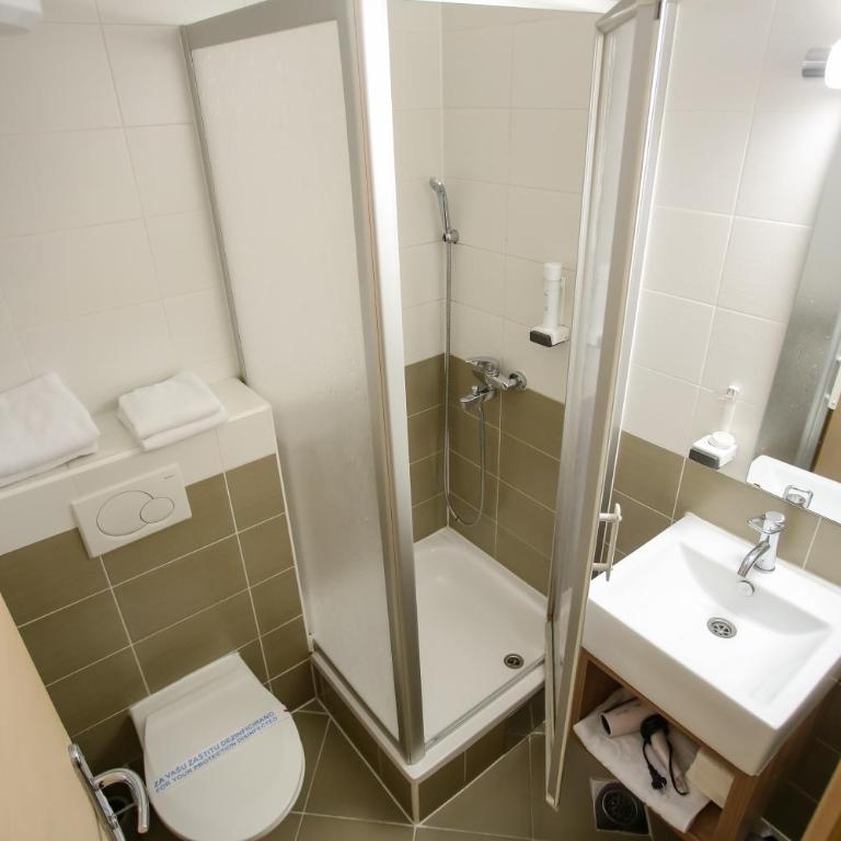 Hotel Emen - Double or Twin Room - 7