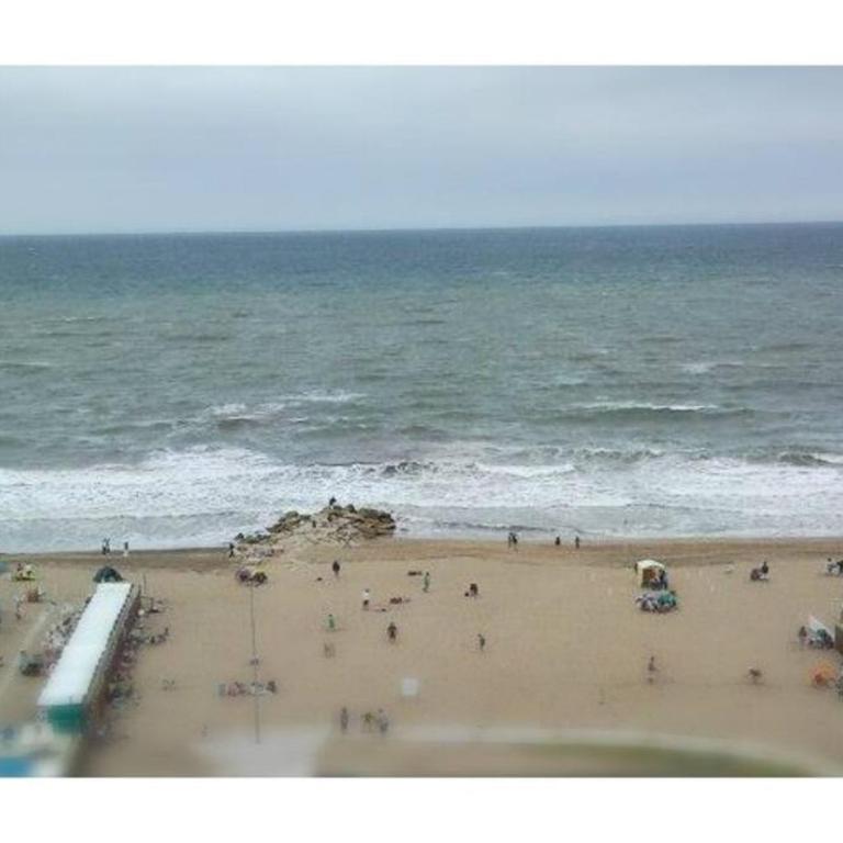 Peatonal al Mar - Two-Bedroom Apartment - 11
