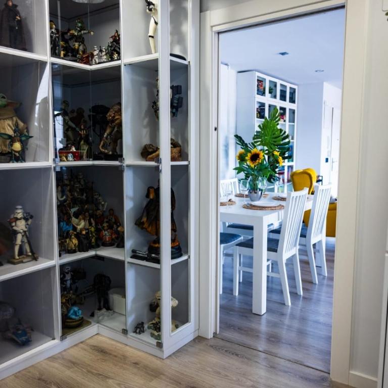Lujoso ático entre 2 playas con garaje, terraza, vistas y wifi - Apartamento de 2 dormitorios - 18