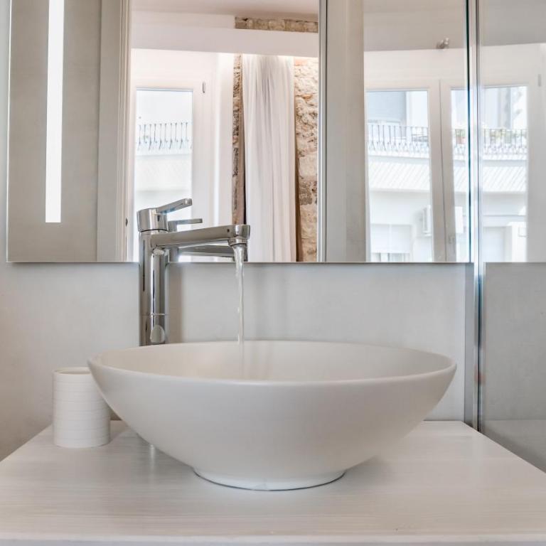 Kalista - Double Room with Private Bathroom - 10