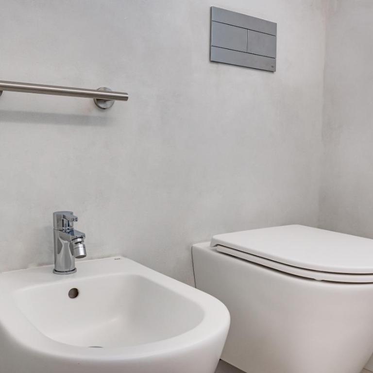 Kalista - Double Room with Private Bathroom - 11